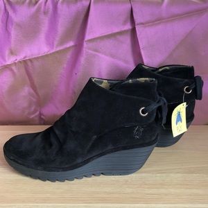 NWT FLY London ruched suede bootie/wedge